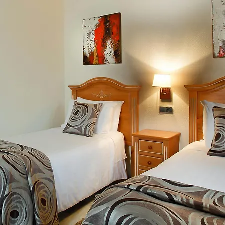 Macdonald Villacana *