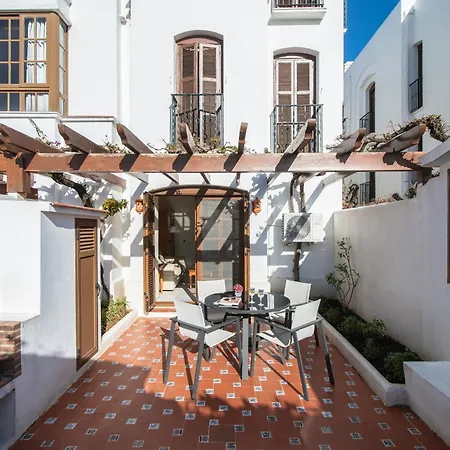 Macdonald Villacana Apartman Estepona