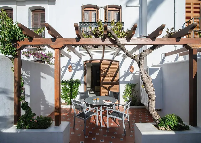 Macdonald Villacana * Estepona