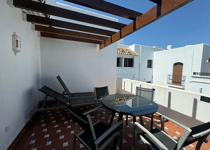 Macdonald Villacana Daire Estepona