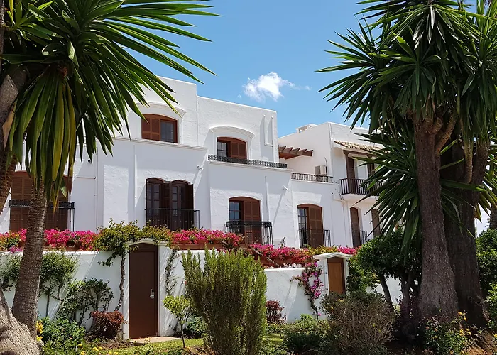 Macdonald Villacana Apartment *