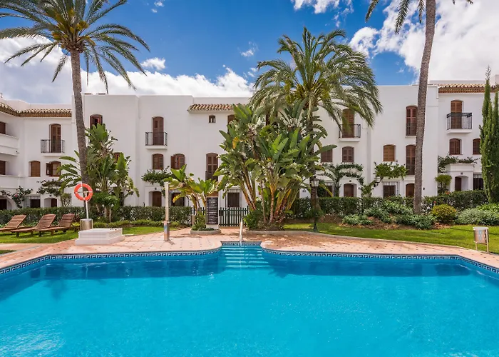 Daire Macdonald Villacana