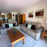 Macdonald Villacana * Estepona
